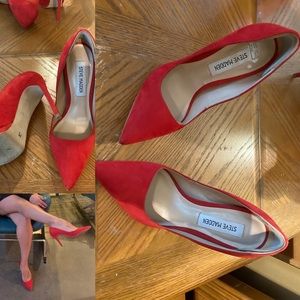 Red pumps